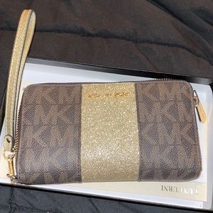 Michael Kors wallet/wristlet